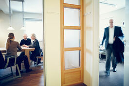 Recht: Beratung in Anwaltskanzlei 