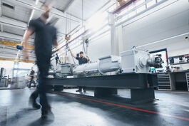 Anlagen- und Maschinenbau: Expander auf Montagebank 