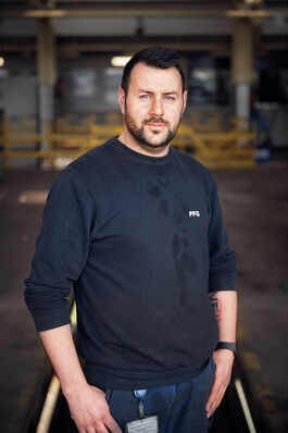 Dokumentation Busbetriebshof: Portrait Kfz-Mechatroniker 