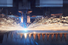 Metallverarbeitung: Edelstahl-Blechzuschnitt mit Laserschneiden 