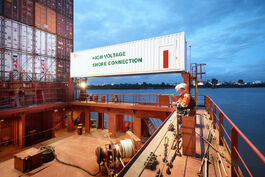 Schifffahrt: Containerschiff mit Landstromanschluss 