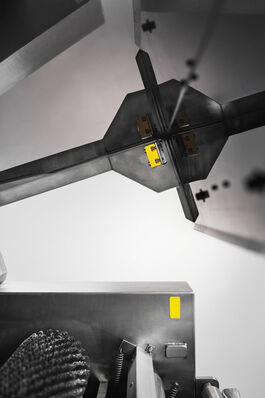 Anlagen- und Maschinenbau: Backblechputzmaschine, Detail Sensoren 