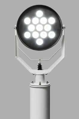 Licht- und Elektrotechnik: LED-Suchscheinwerfer auf Sockel 