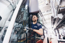 Fahrzeugtechnik: Kfz-Mechatroniker in Prüfstraße 